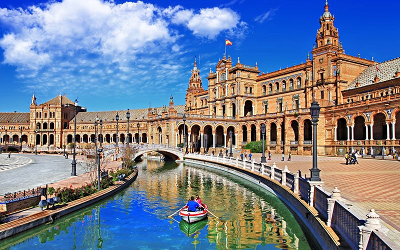 Plaza de España en Sevilla localizaciones de cine más míticas de España