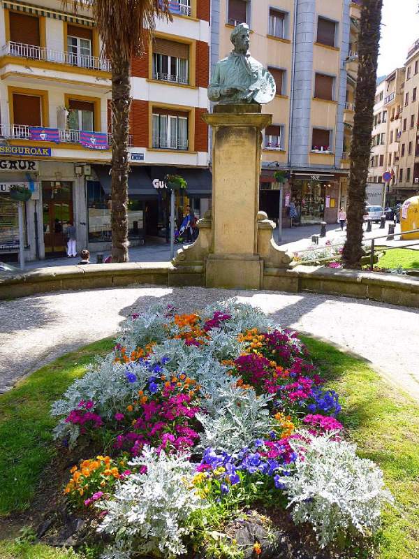 Estatua de Ignacio Zuloaga