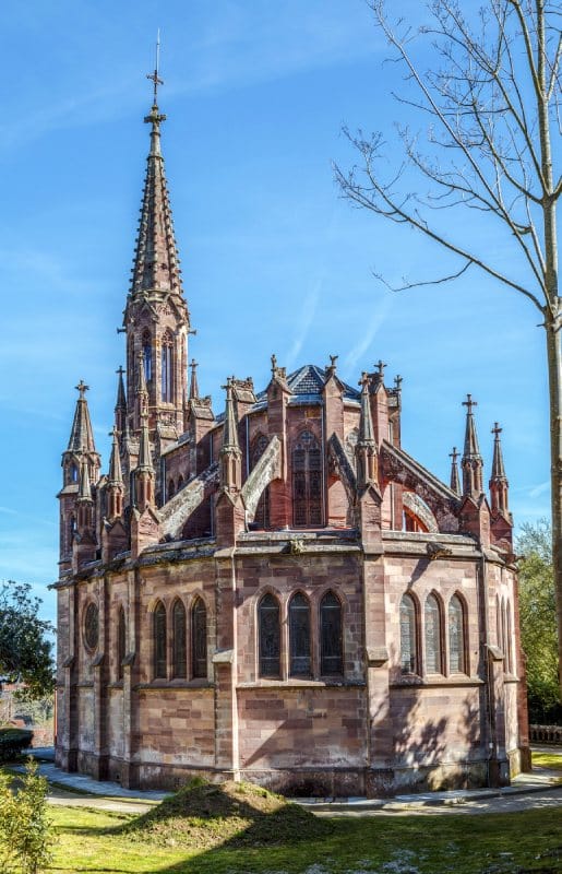 Capilla-panteón de Sobrellano