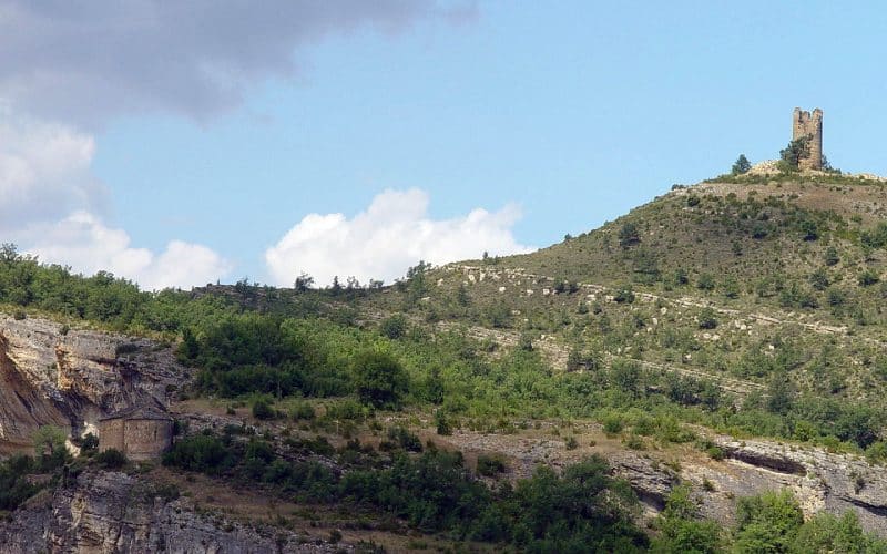 Ermita de Nuestra Señora del Congost y torreón de Chiriveta en Mont-Rebei