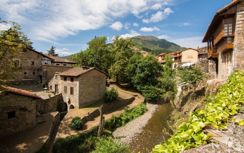 11-pueblos-frescos-de-espa-a-donde-el-verano-no-significa-calor