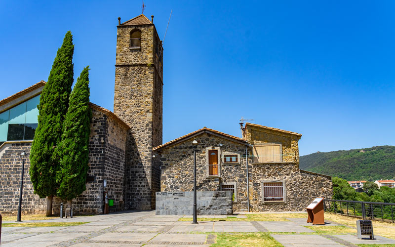 Iglesia de San Salvador. | Shutterstock