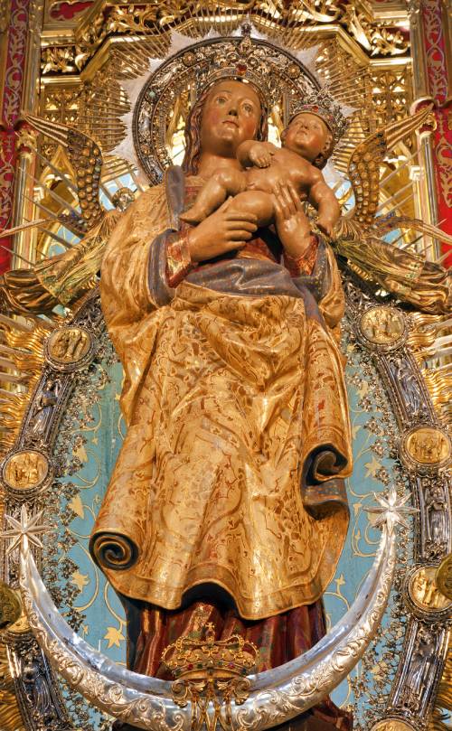 Virgen de la Almudena