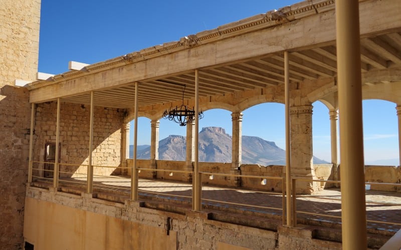 Galería superior del castillo de Vélez-Blanco