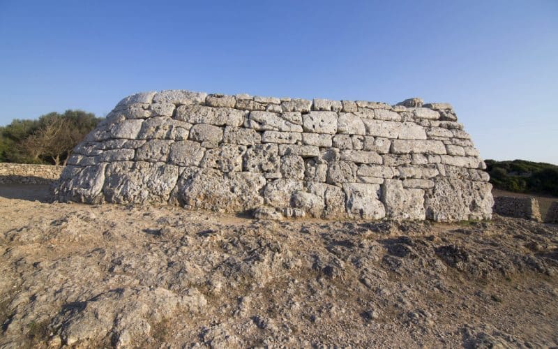 Lateral de la Naveta des Tudons