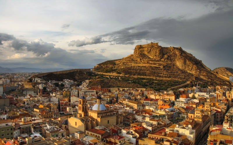 El castillo desde lo alto del monte Benacantil