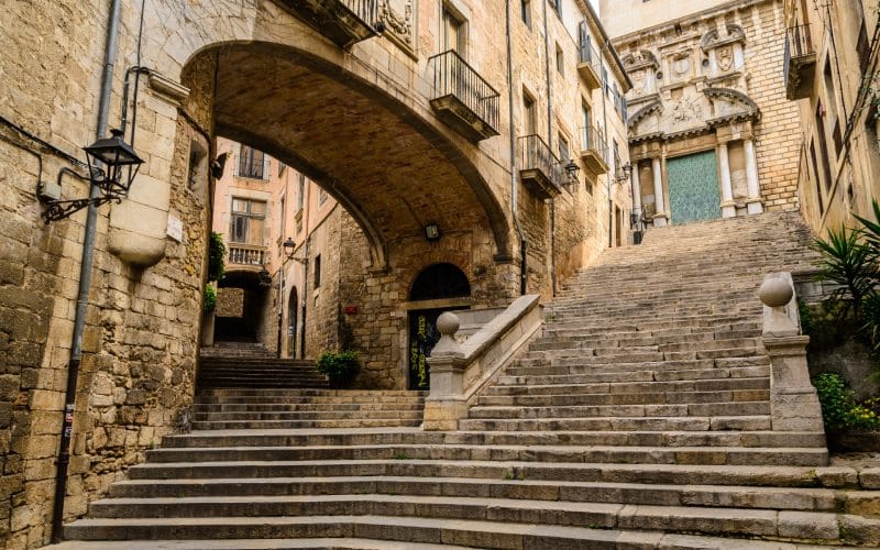 Pujada de Sant Domènec, en el Call de Girona
