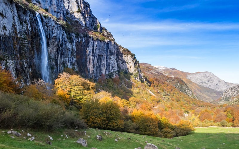 Nacimiento del río Asón