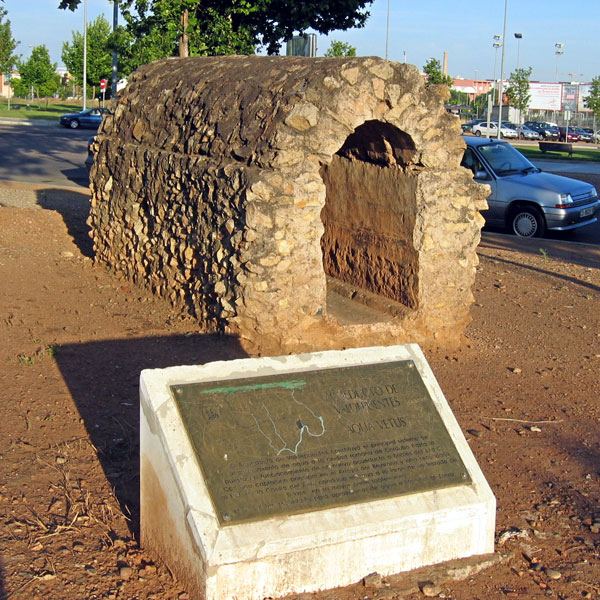 Restos del acueducto de Aqua Vetus