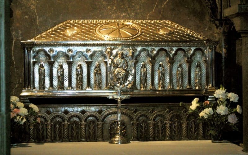 Urna con los restos del Apóstol Santiago
