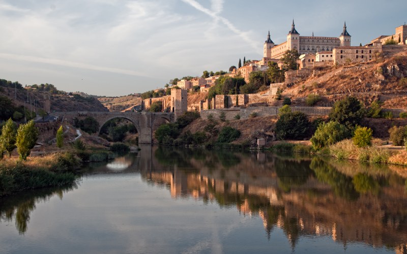 Panorámica de Toledo y el Tajo