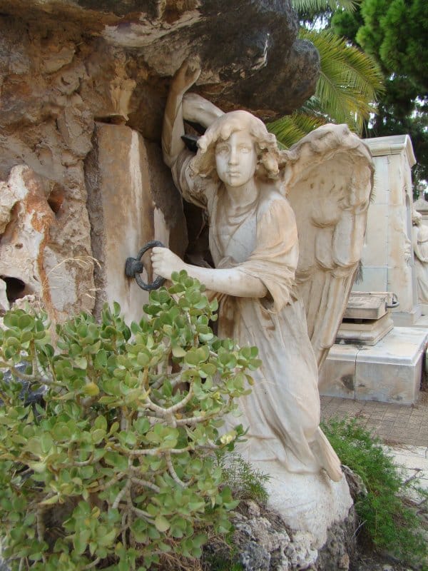 Una de las aportaciones de Eugenio Carbonell museo del silencio valencia cementerio