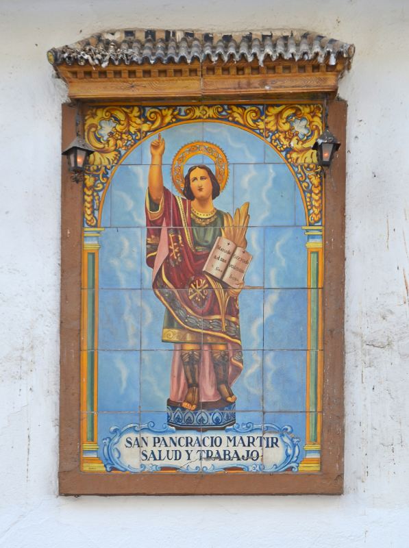 Detalle de icono de San Pancracio, en azulejos, en el Convento de Santa María de los Angeles