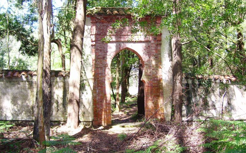 Entrada al cementerio moro