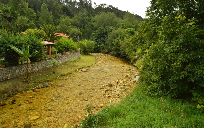 Camin Encantau, en Asturias