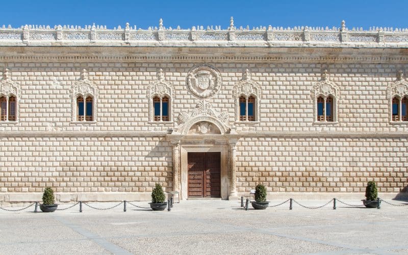 Fachada del palacio de Cogolludo