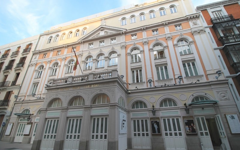 En 1974, estrenó Los comuneros en el Teatro María Guerrero
