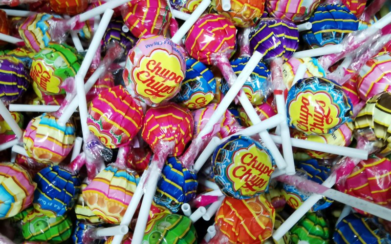 Montón de coloridos Chupa Chups