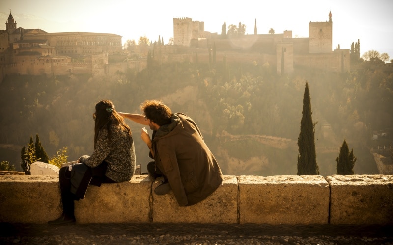 Vistas a la Alhambra de Granada desde el mirador de San Nicolás