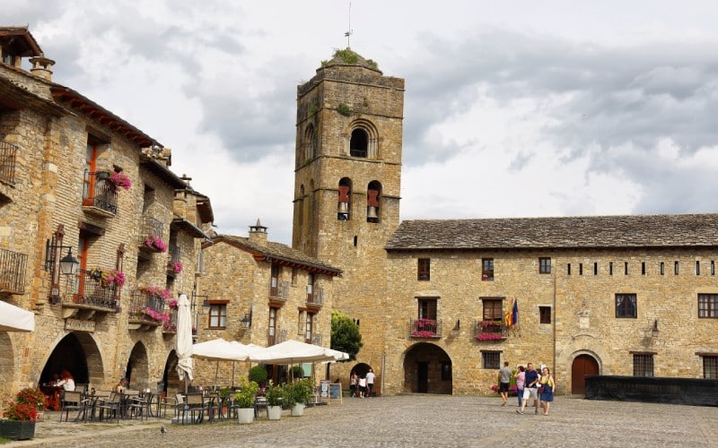 Plaza Mayor de Aínsa, Huesca