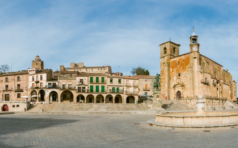 Panorámica de la plaza Mayor de Trujillo