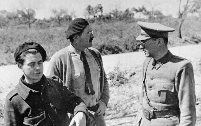 Ernest Hemingway durante la Guerra Civil Española