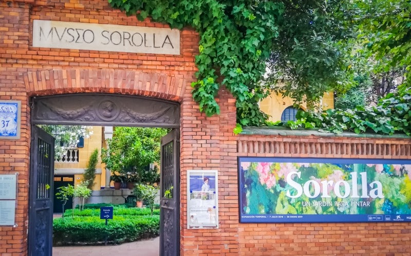 El jardín de su casa, ahora museo, está inspirado en lo que Sorolla encontró en Andalucía