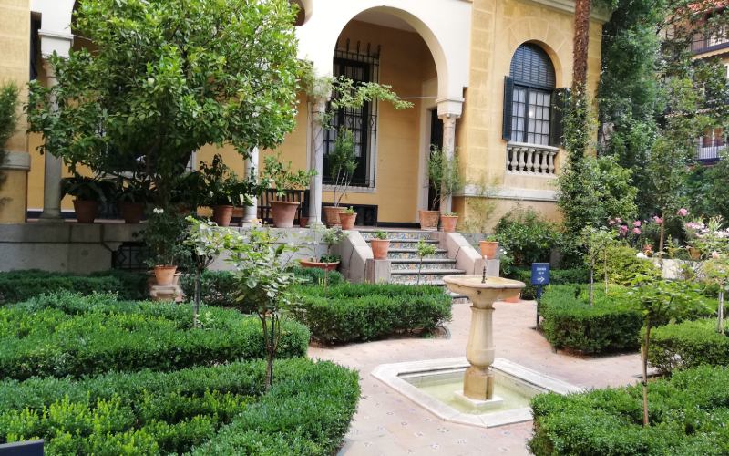 Primer jardín del Museo de Sorolla inspirado en el jardín de Troya del Alcázar de Sevilla