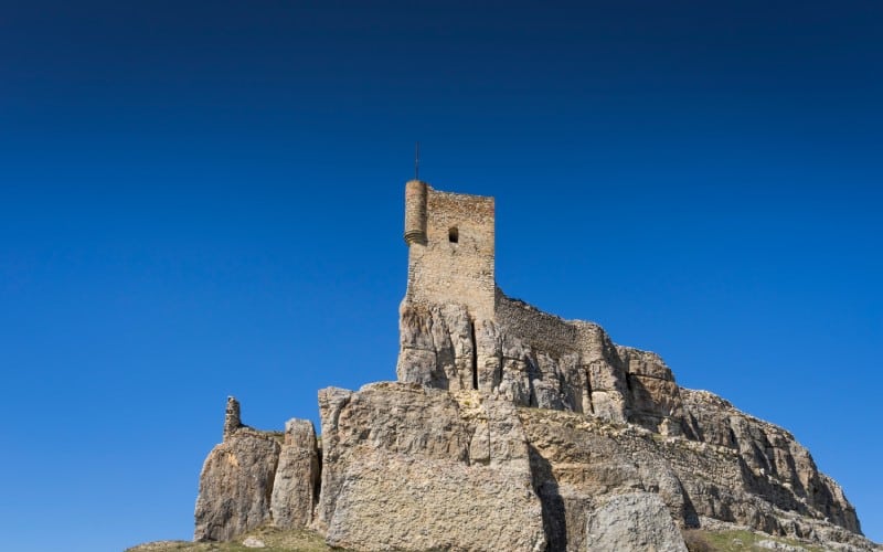 Así luce hoy la torre del castillo de Atienza