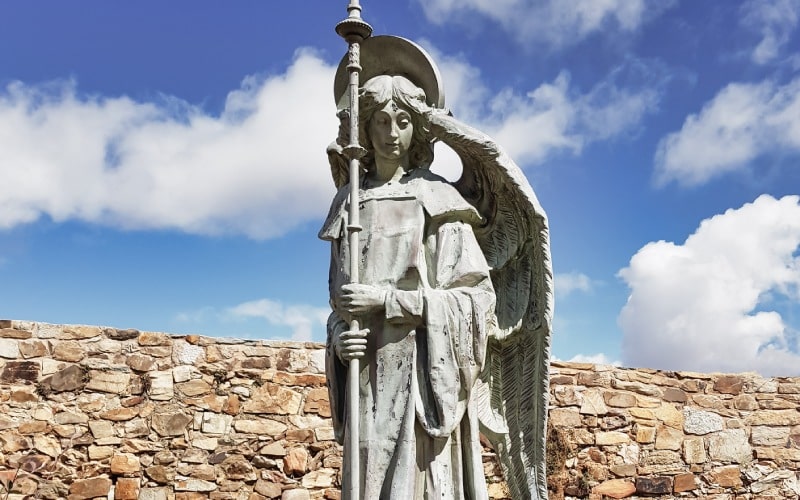 Uno de los tres angelotes que están situados colindantes al Palacio Episcopal de Astorga