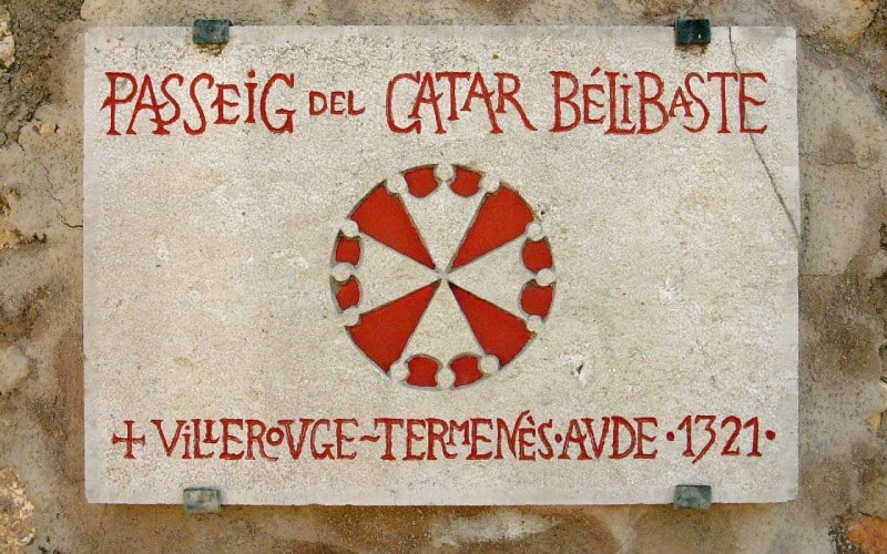 Placa de piedra conmemorativa de Ghilhelm Bélibaste