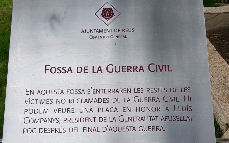 Placa de la fosa de la Guerra Civil