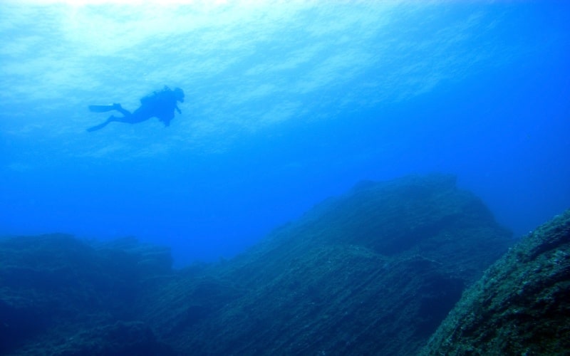 Submarinista en las aguas de El Hierro