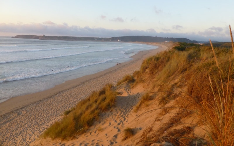 La playa de Salinas es una de las más apreciadas de Asturias