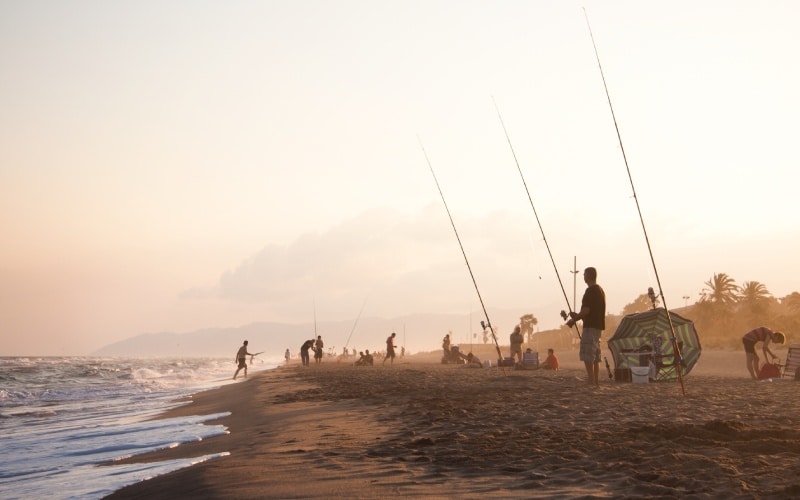Pescadores en la playa de Gavà, Barcelona