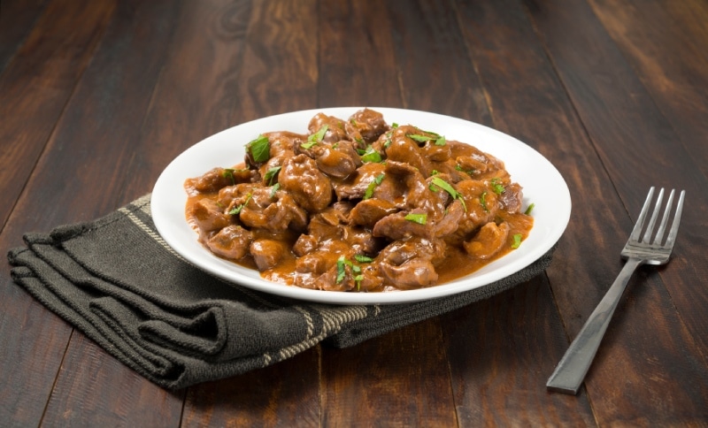 Plato de mollejas en salsa