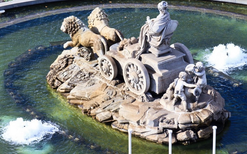 Detalle trasero de la fuente de la Cibeles