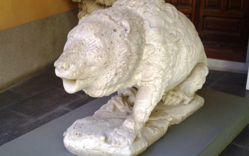 Oso de la fuente de la Cibeles