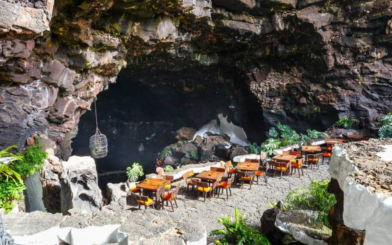 Entrada a los Jameos del Agua