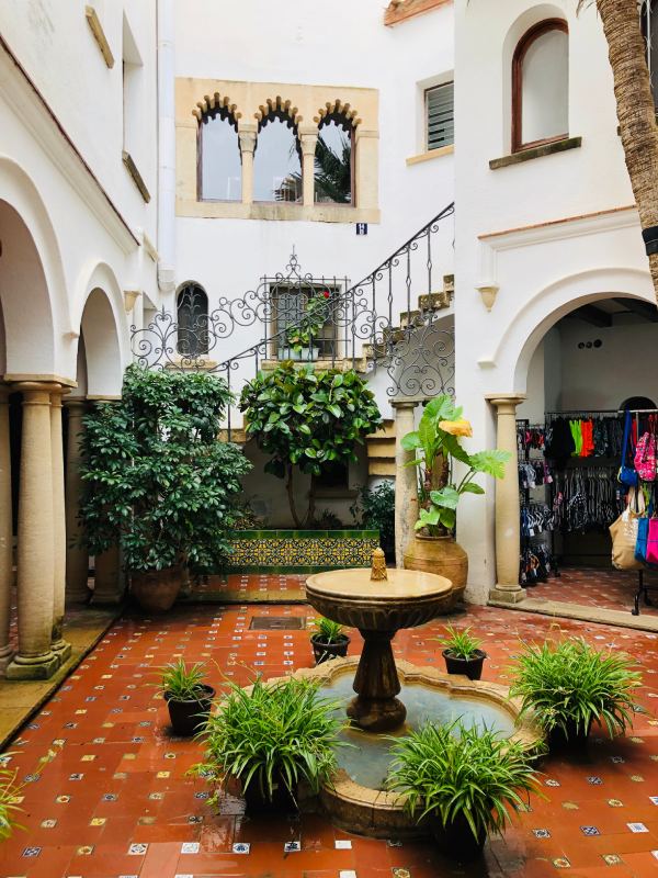 Patio Andaluz Roc de Sant Gaietà