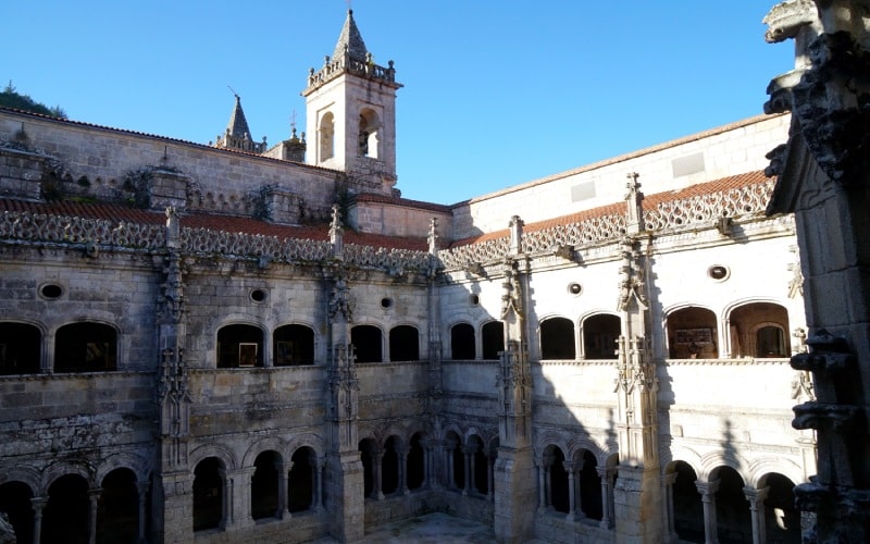 Claustro de los Obispos.