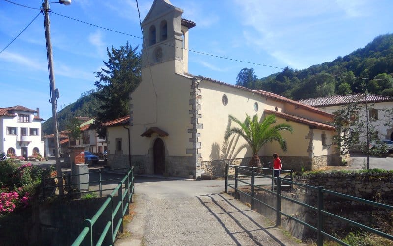 Iglesia de Espinaréu