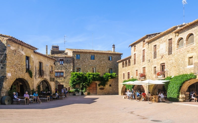 Plaza Jaume I en Monells