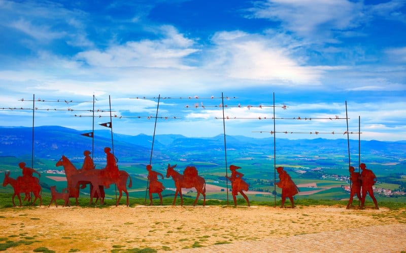Alto del Perdón en el Camino Francés por Navarra