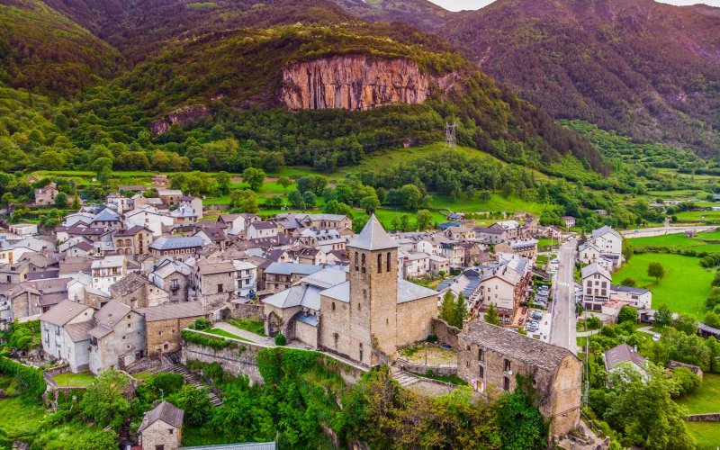 Pueblo de Torla, un magnífico lugar para comenzar la exploración del Valle de Ordesa