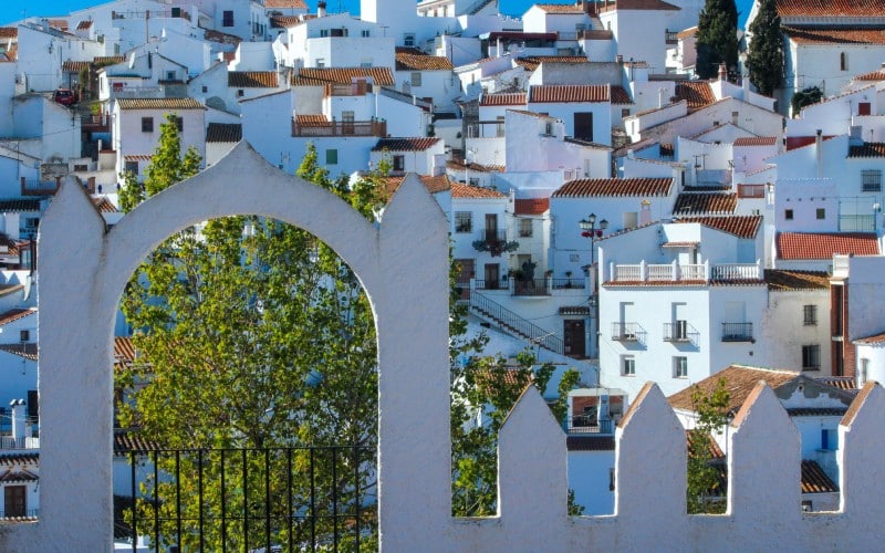 Comares