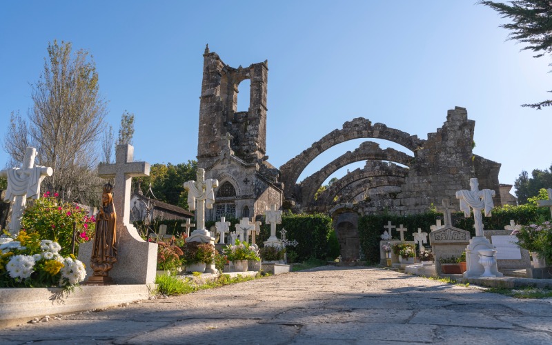 Santa Mariña Dozo es uno de los lugares imprescindibles que visitar en las Rias Baixas