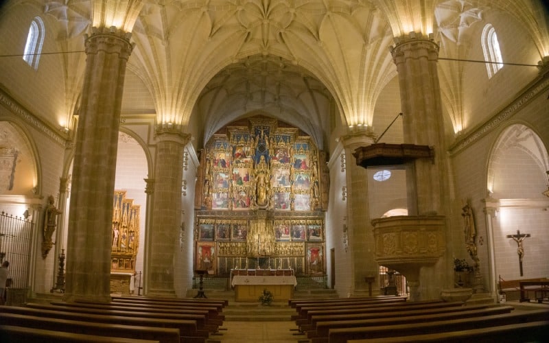 Interior de la Colegiata de Santa María la Mayor de Bolea