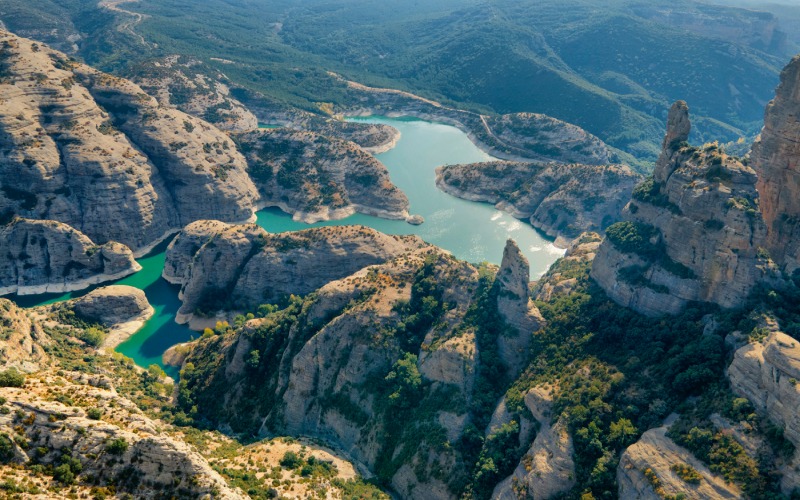 Impresionante paisaje del arque Natural de la Sierra y los Cañones de Guara