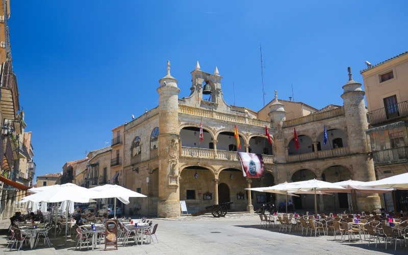Plaza de Ciudad Rodrigo y su Ayuntamiento